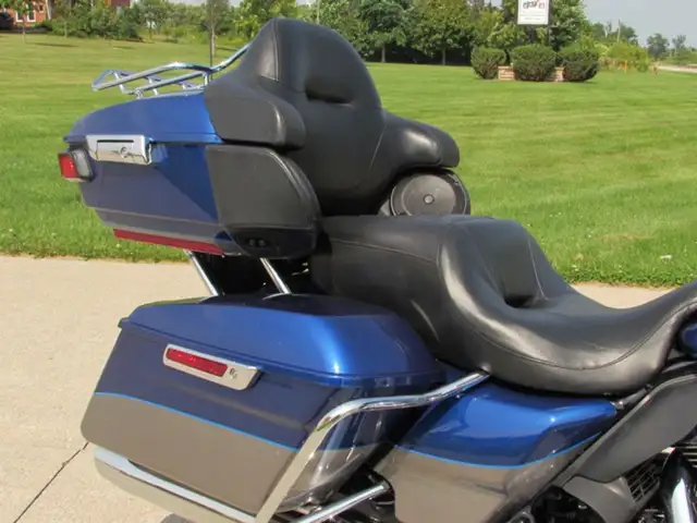 2017 Harley-Davidson FLHTK Electra Glide Ultra Limited Low New D in Sport Touring in Leamington - Image 10