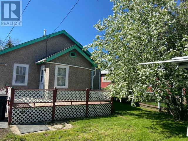 22 2 Avenue NE McLennan, Alberta in Houses for Sale in Edmonton - Image 3