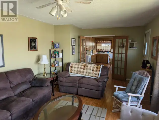 6 Darwin AVE Wawa, Ontario in Houses for Sale in Thunder Bay - Image 8