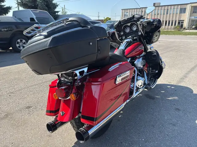 2007 Harley-Davidson CVO Electra Glide Ultra ~ CVO ELECTRA GLIDE in Sport Touring in City of Toronto - Image 6