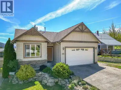Welcome to this spacious and versatile 5-bedroom, 3-bathroom rancher with walk-out basement, perfect...