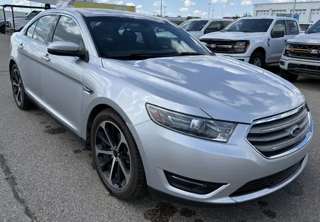 2015 Ford Taurus SEL AWD532562199865600006