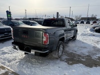 Welcome to Highway Mazda Gemini said This 2019 GMC Canyon SLE Crew Cab 4x4 strikes the perfect balan... (image 5)