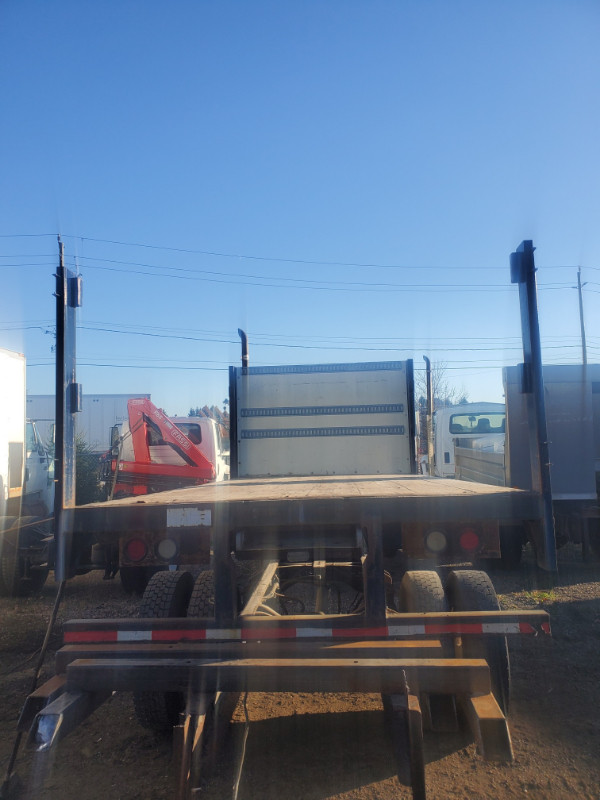 Flatbeds and International Truck parts in Cars & Trucks in Cambridge - Image 2
