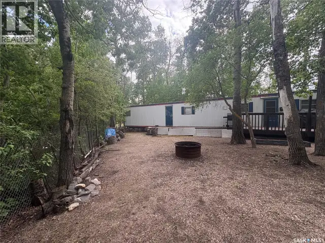 8 Hunter BAY Fishing Lake, Saskatchewan in Houses for Sale in Saskatoon - Image 9