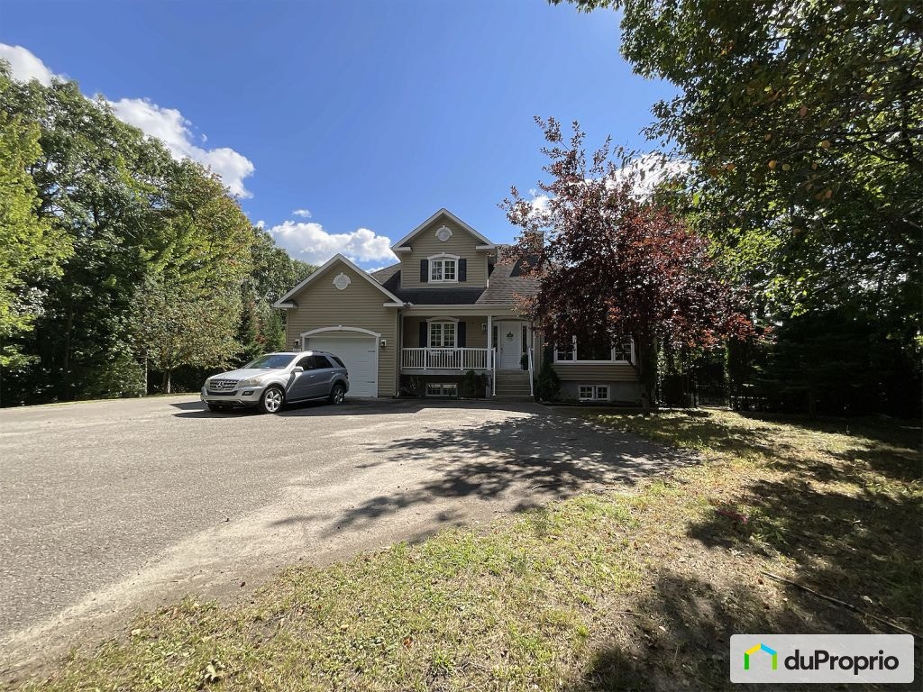 $795,500 - 2 Storey for sale in St-Jérôme (Bellefeuille) — photo 1