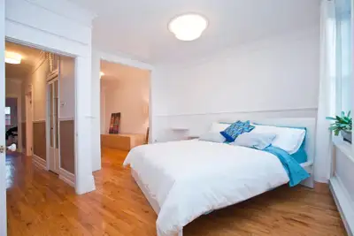 À louer – Grand 4 ½ à Verdun (3256 Joseph) Disponible dès maintenant! – situé au 3e étage d’un immeu...