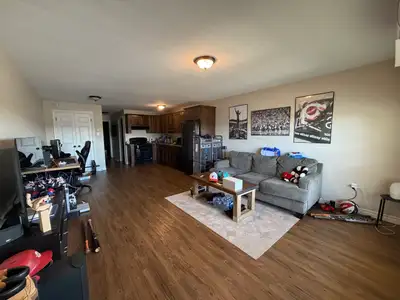 Apartment for Rent This 1 bed, 1 bath apartment at 411 Saint Marys Street offers a comfortable space...