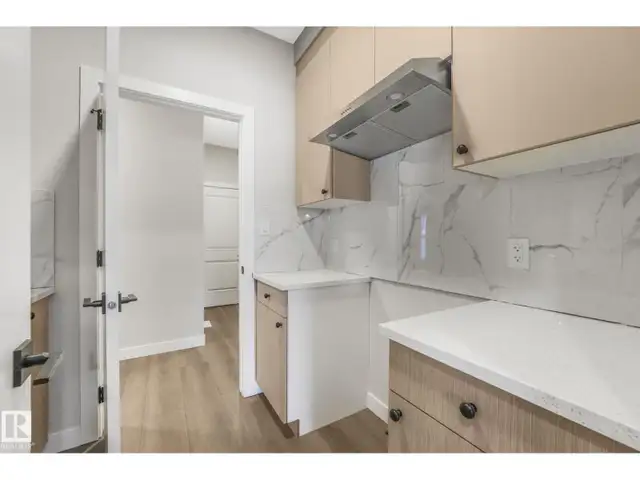 8 Dalquist Bay Leduc, Alberta in Houses for Sale in Edmonton - Image 12