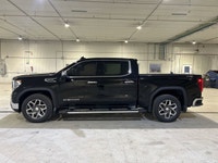 // ACCIDENT FREE!! // Meet the 2024 GMC Sierra 1500 SLT Crew Cab 4WD, offered by Haldimand Motors Lt... (image 9)