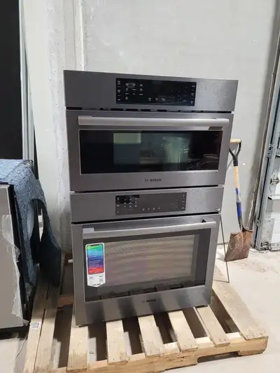 30IN 6.2CUFT COMBI ELEC SPEED OV S-CLN - FLOOR MODEL, View more