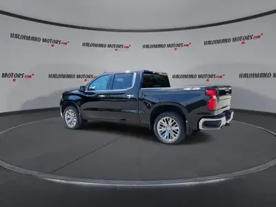 2023 Chevrolet Silverado 1500 LTZ Crew Cab 4WD | No Accidents, View more
