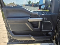 2020 Ford F-250 Super Duty Lariat 4WD Crew Cab equipped with the 6.7L Power Stroke Diesel and 201,00... (image 8)