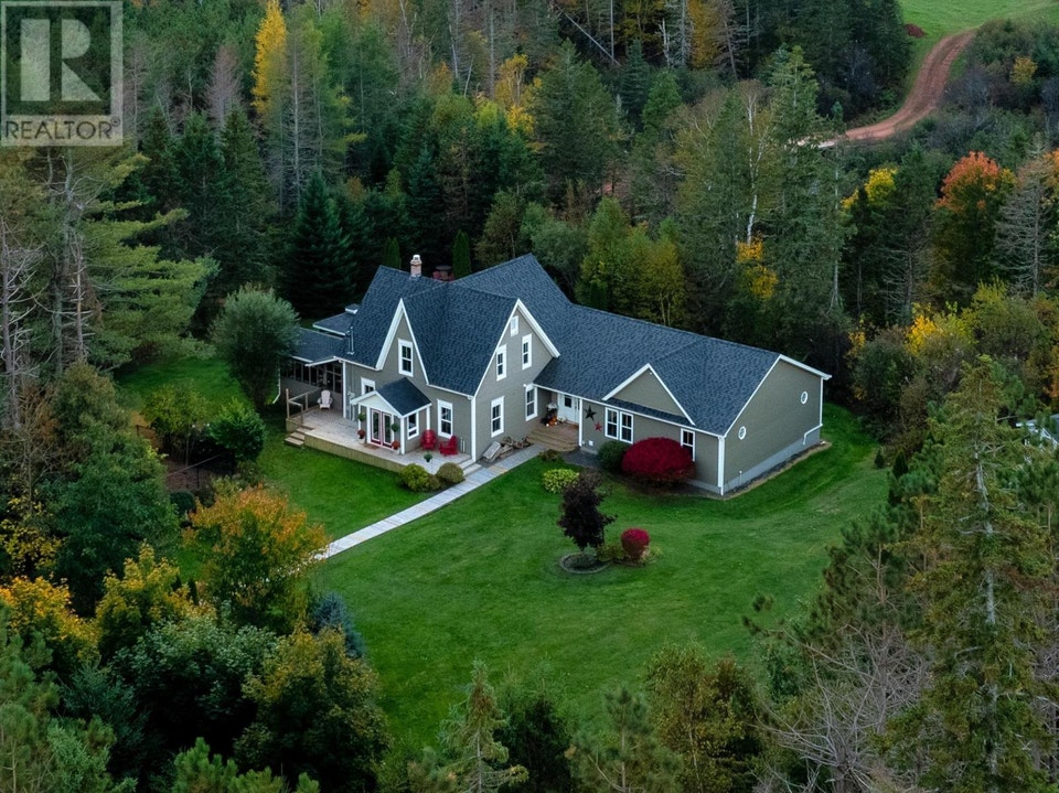 3693 Dixon Road Breadalbane, Prince Edward Island | Houses for Sale ...