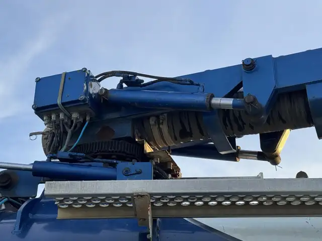 2012 KENWORTH T800 in Heavy Trucks in Saskatoon - Image 42