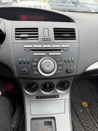 2010 Mazda 3 S Sport Year: 2010 Make: Mazda Model: Mazda 3 Mileage: 231,818 Km Transmission: Automat... (image 4)