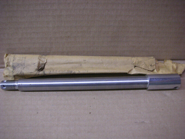 NOS Yamaha front axle 341-25181-01 in Other in Stratford - Image 3