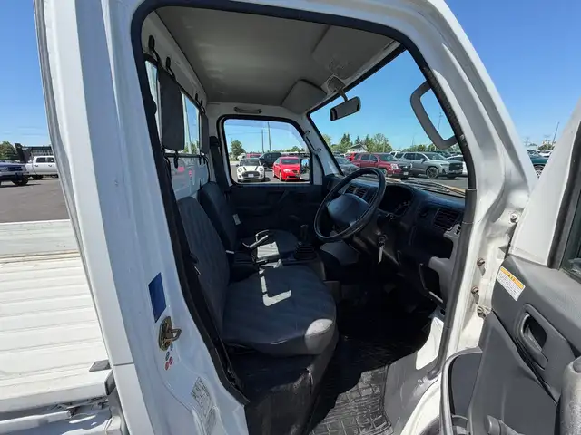 2004 Suzuki Carry in Cars & Trucks in Belleville - Image 13