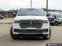 Leather Seats, Cooled Seats, Heavy-Duty Trailer Tow Package! Loads of cargo space, capable towing, a... (image 1)