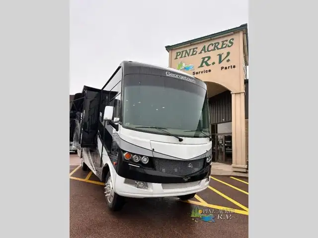 2018 Forest River RV Georgetown 7 Series 34P7 only 12 k Miles in RVs & Motorhomes in Moncton - Image 6