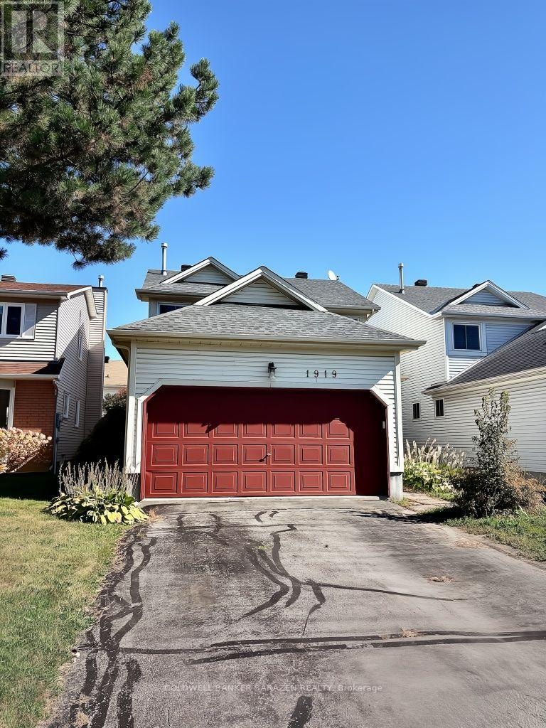 1919 ORCHARDVIEW AVENUE Ottawa, Ontario 2