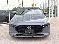 * 18-INCH LIGHT GREY, HIGH-LUSTRE FINISH ALLOY WHEELS * BLACK LEATHER-TRIMMED UPHOLSTERY * GARNET RE... (image 1)