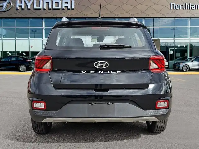 2024 Hyundai Venue Preferred | FWD | Remote Start in Cars & Trucks in Prince George - Image 5