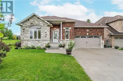 217 DONNICI Drive Unit# Main Hamilton, Ontario