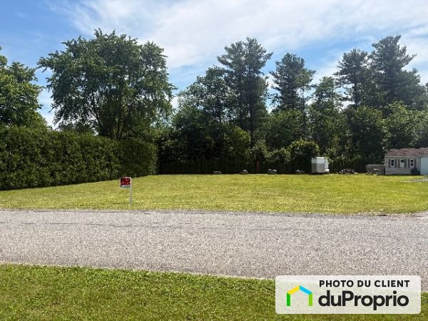 $430,000 - Residential Lot for sale in St-Michel — photo 1