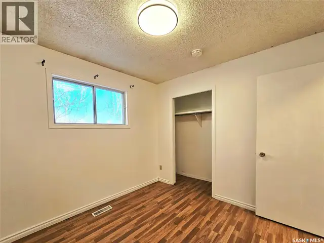 242 - 244 Wakabayashi WAY Saskatoon, Saskatchewan in Houses for Sale in Saskatoon - Image 13
