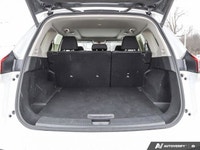 Recent Arrival! AWD. 2024 Nissan Rogue SV 4D Sport Utility White CVT with Xtronic AWD 1.5L DOHC Fina... (image 6)