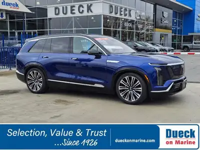 Own our athletically inclined 2026 Cadillac VISTIQ Premium Luxury AWD that delivers dynamic performa...