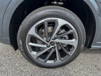 This Audi Q5 Sportback delivers a Intercooled Turbo Premium Unleaded I-4 2.0 L/121 engine powering t... (image 9)