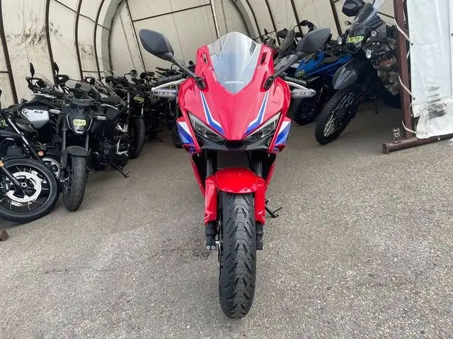 2025 Honda CBR500R in Street, Cruisers & Choppers in Calgary - Image 8