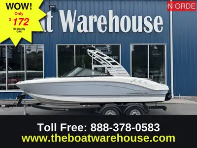 Mercruiser 4.5L 250HP, Folding Wake Tower, Custom Trailer, Simrad NSX 9 Gps, Sea Deck Cockpit Floori...