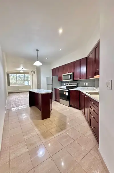 Studio Unit Available Now !!!