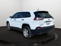 This Jeep Cherokee has a strong Regular Unleaded V-6 3.2 L/198 engine powering this Automatic transm... (image 3)