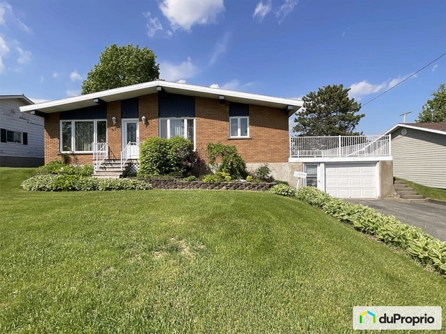 $329,000 - Bungalow for sale in Victoriaville — photo 1