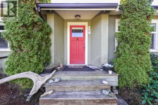 2767 Ulverston Ave Cumberland, British Columbia in Houses for Sale in Comox / Courtenay / Cumberland - Image 6