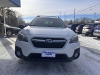 Looking for a reliable and stylish ride? Check out this 2019 Subaru Outback AWD! Here's what makes i... (image 1)