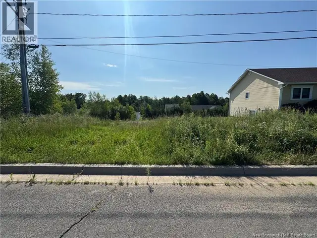 147 Cowperthwaite Fredericton, New Brunswick in Land for Sale in Fredericton - Image 5
