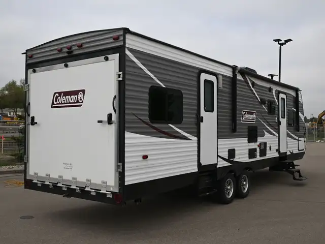 2018 Lantern 300TQ in Travel Trailers & Campers in St. Albert - Image 7