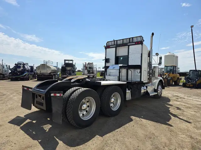 2014 KENWORTH T800 in Heavy Trucks in Saskatoon - Image 6