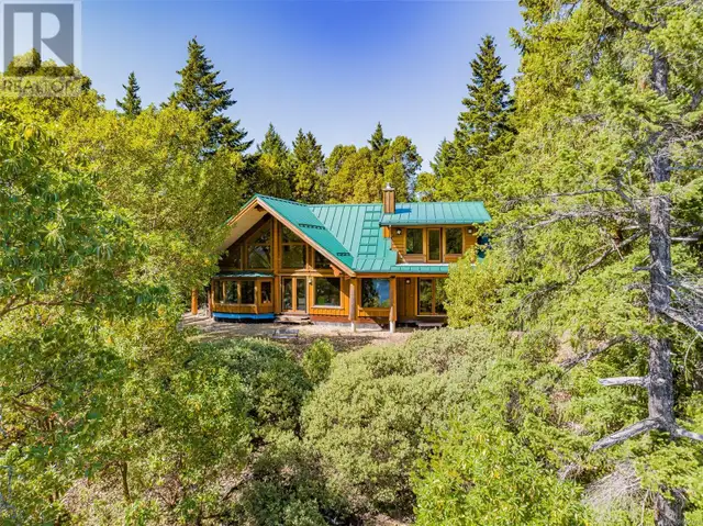 1100 Keith Rd Qualicum Beach, British Columbia in Houses for Sale in Parksville / Qualicum Beach - Image 17