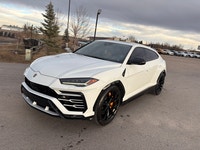 The 2019 Lamborghini Urus is a high-performance “Super SUV” featuring a 4.0L twin-turbo V8 engine pr... (image 6)
