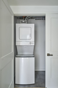 Elevate your living in the heart of Downtown Ottawa right beside the LRT with a variety of luxury fl... (image 8)