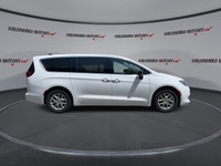 // ACCIDENT FREE!! // This 2024 Chrysler Grand Caravan SXT 2WD | No Accidents | Heated Steering is a... (image 8)