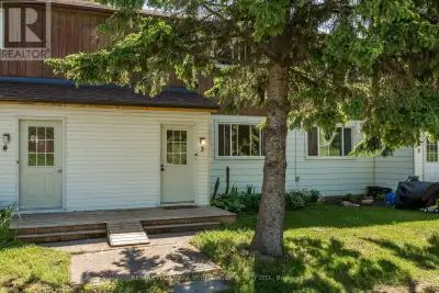 Unique Opportunity To Live On A Portion Of a Large Farm In The Rolling Hills Of King Township* 3 Bed...