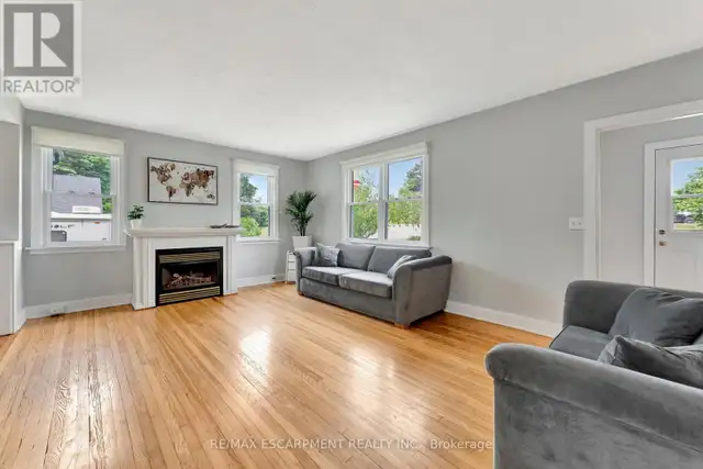 84 QUEENSWAY STREET E Norfolk (Simcoe), Ontario62868539531010123