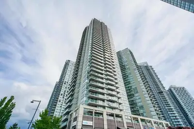 1104 13768 100 AVENUE Surrey, British Columbia